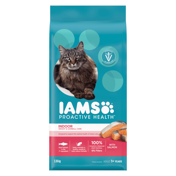 IAMS™ PROACTIVE HEALTH™ INDOOR WEIGHT & HAIRBALL CARE SALMON ADULT DRY CAT FOOD image 1