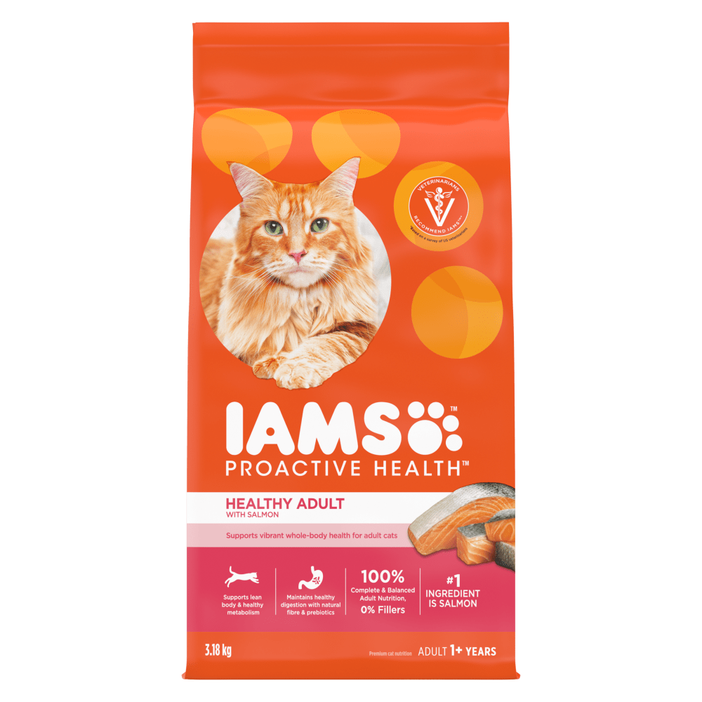 IAMS™ PROACTIVE HEALTH™ Healthy Adult Dry Cat Food with Salmon image